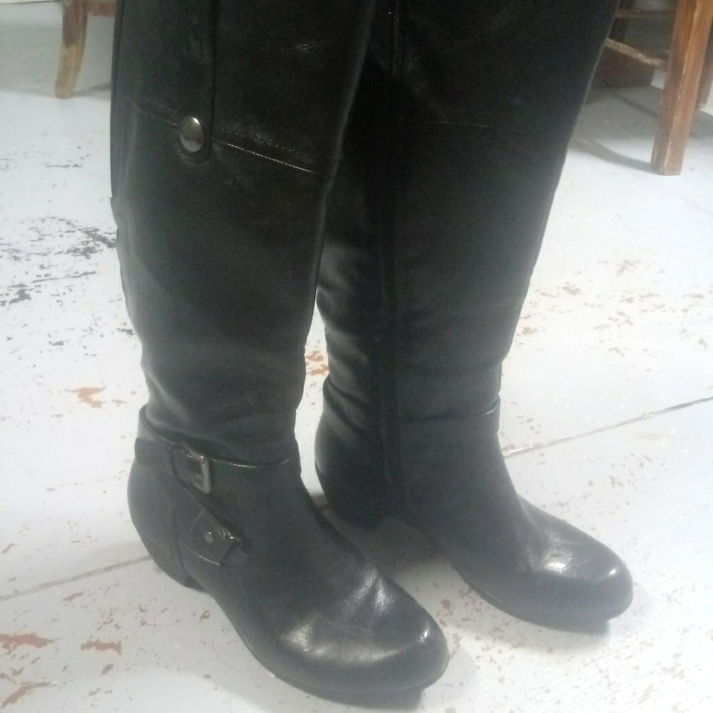 Women's boots